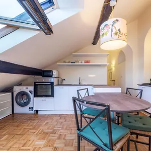 Brera - Sella Charme Castle View Apartment