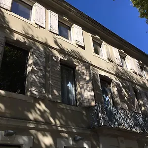 appartement-des-carassins.fr-provencehotel.com/